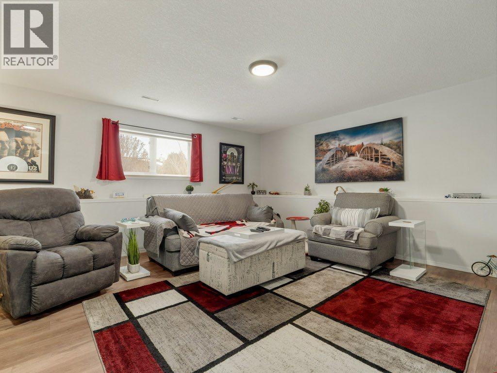 61 Rivercrest Court W, Lethbridge, Alberta  T1K 7P4 - Photo 28 - A2288349