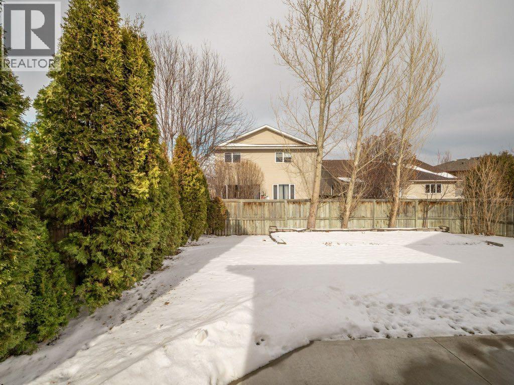 61 Rivercrest Court W, Lethbridge, Alberta  T1K 7P4 - Photo 39 - A2288349