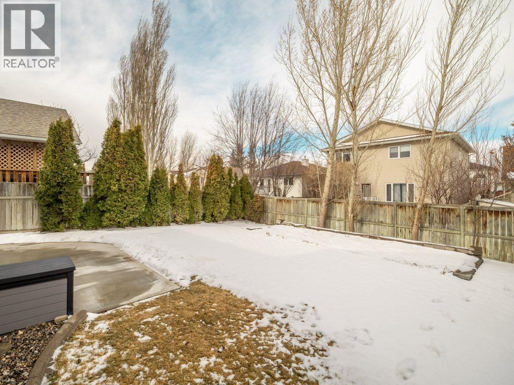 61 Rivercrest Court W, Lethbridge, Alberta  T1K 7P4 - Photo 43 - A2288349