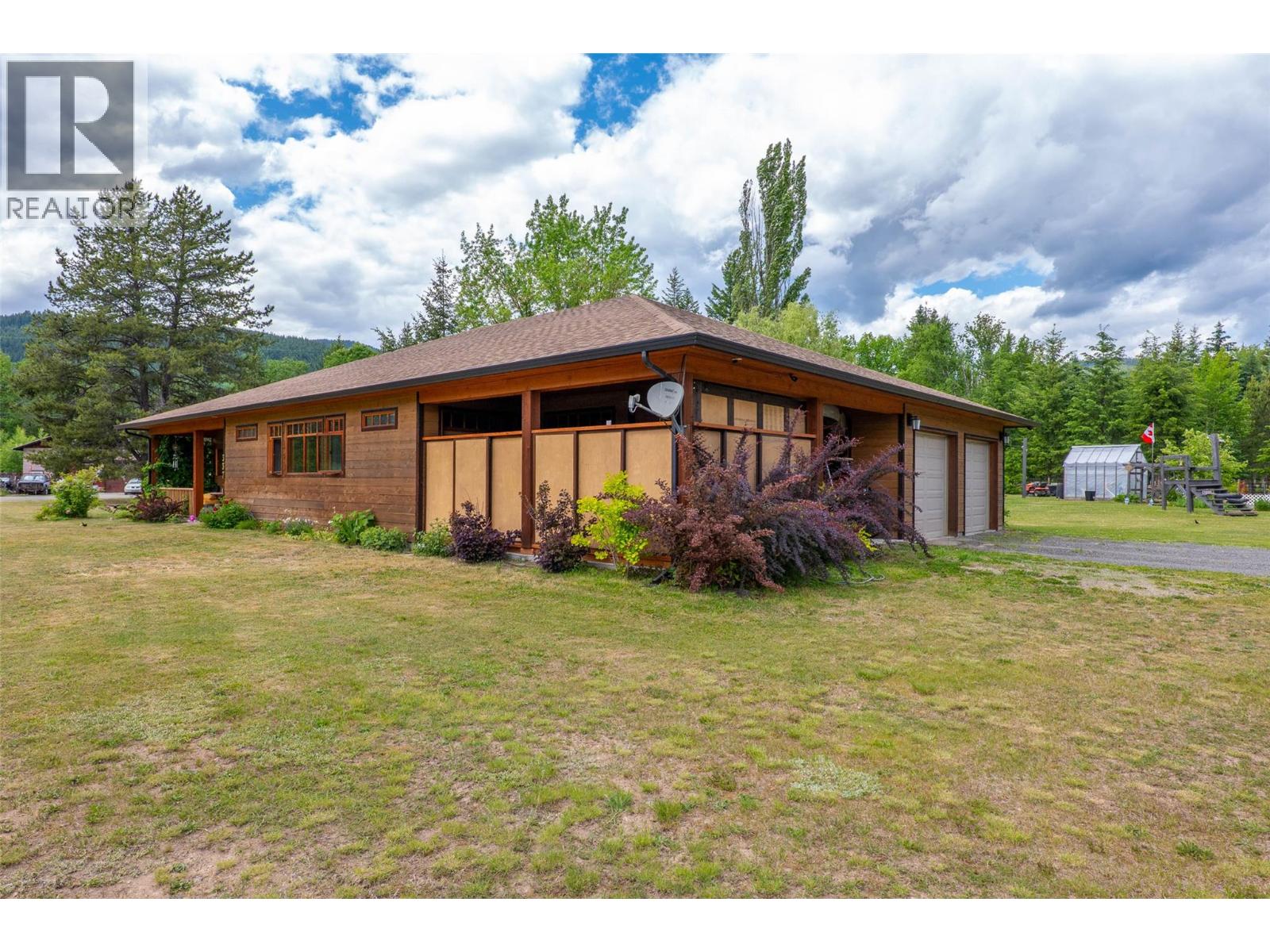 337 Sunshine Valley Road, Clearwater, British Columbia  V0E 1N2 - Photo 4 - 10371170