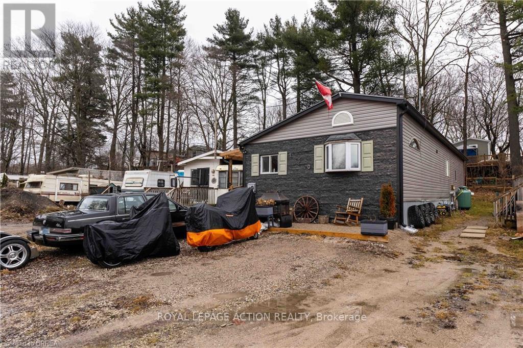 99 Fourth Concession Road, Brant, Ontario  N0E 1A0 - Photo 2 - X12836254