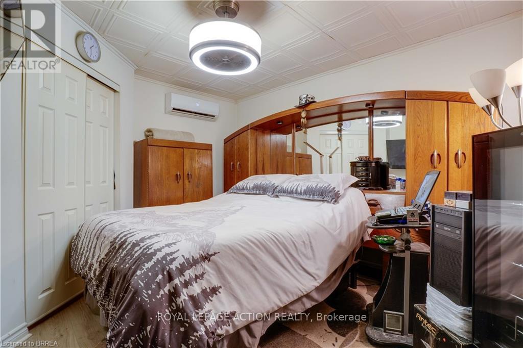 99 Fourth Concession Road, Brant, Ontario  N0E 1A0 - Photo 8 - X12836254