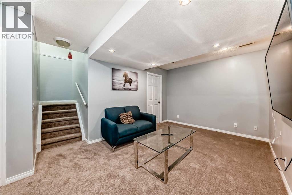 79 Saddlebrook Common Ne, Calgary, Alberta  T3J 0J6 - Photo 39 - A2287147