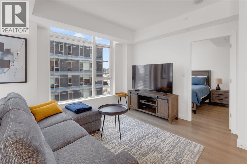 803, 108 Waterfront Court Sw, Calgary, Alberta  T2P 1K7 - Photo 15 - A2289668