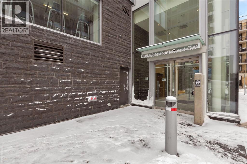 803, 108 Waterfront Court Sw, Calgary, Alberta  T2P 1K7 - Photo 3 - A2289668