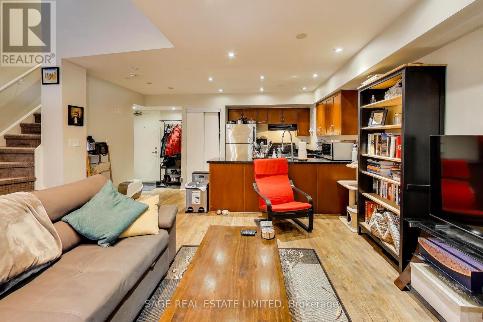 115 - 21 Earl Street, Toronto, Ontario  M4Y 1M4 - Photo 3 - C12763834