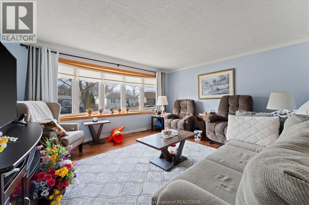 1896 Buckingham Drive, Windsor, Ontario  N8T 2A8 - Photo 7 - 26004347