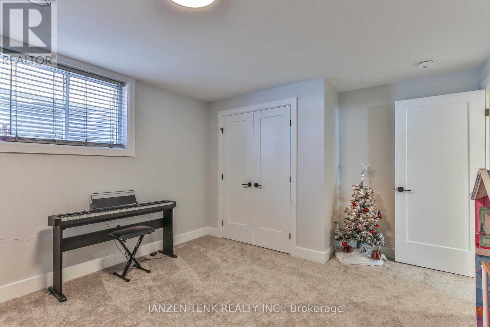 8 Charles Court, Bayham, Ontario  N0J 1T0 - Photo 38 - X12570786