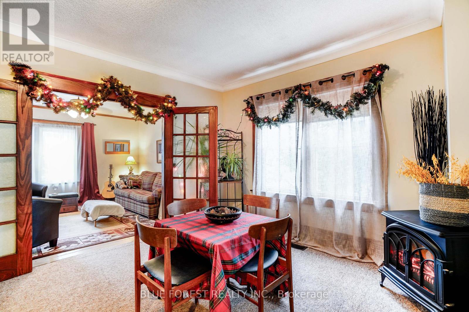 136 Furnival Road, West Elgin, Ontario  N0L 2C0 - Photo 13 - X12645742