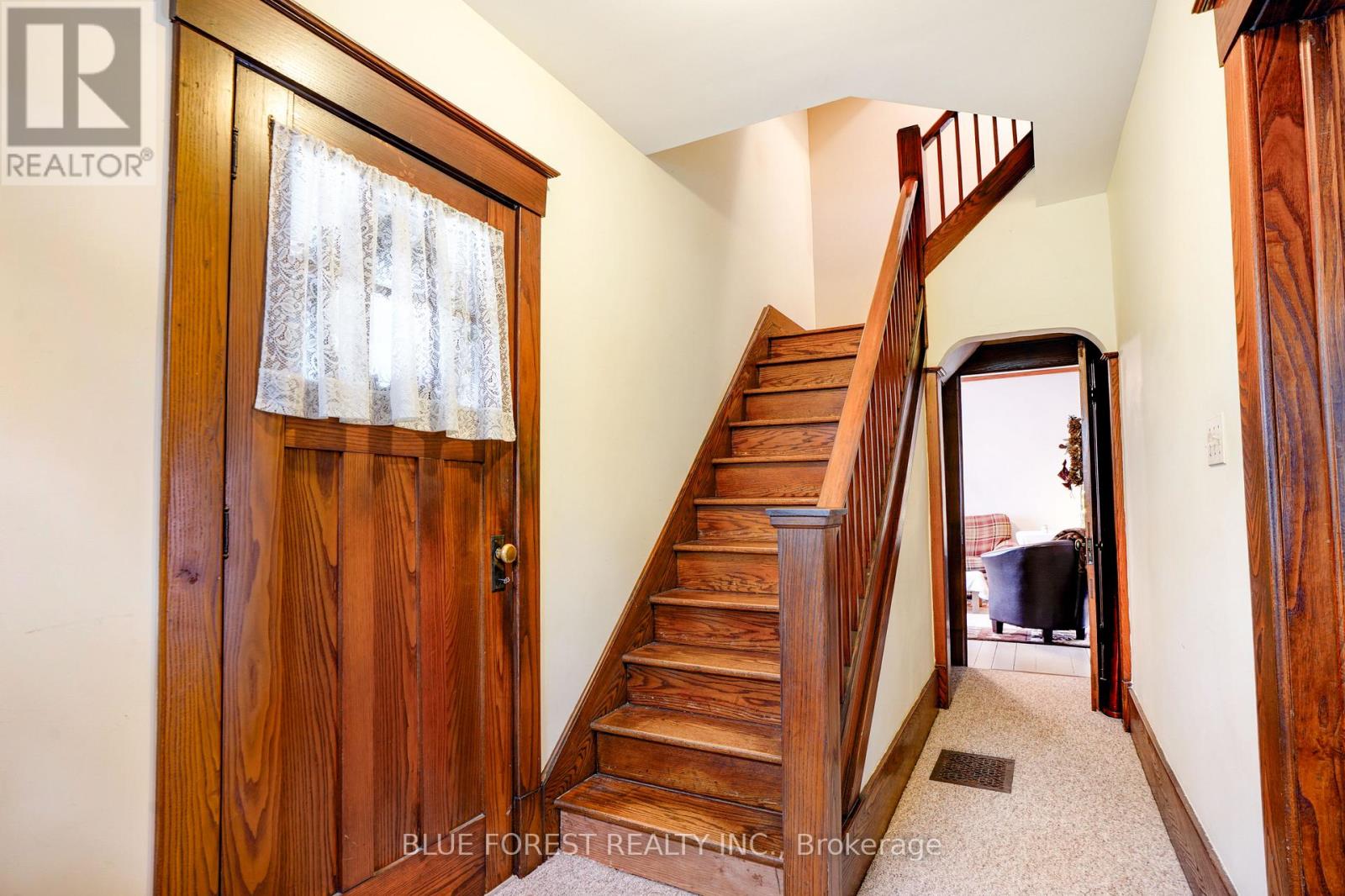 136 Furnival Road, West Elgin, Ontario  N0L 2C0 - Photo 7 - X12645742