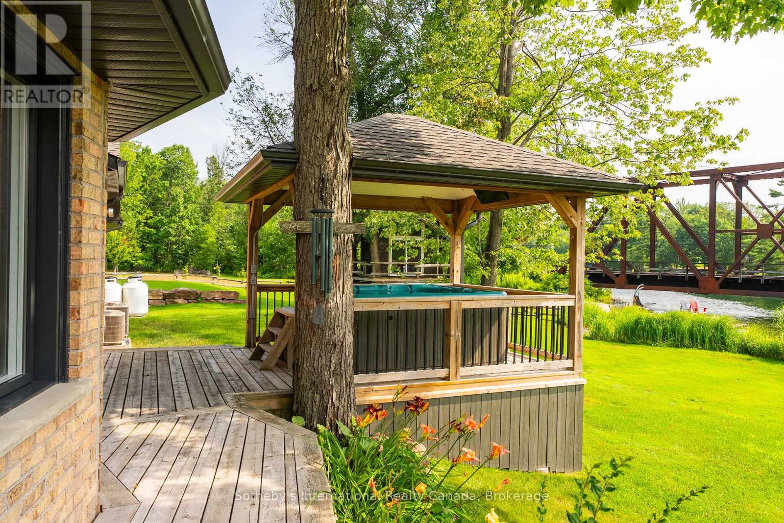 7583 Oak Point Road, Ramara, Ontario  L0K 2B0 - Photo 35 - S12836410