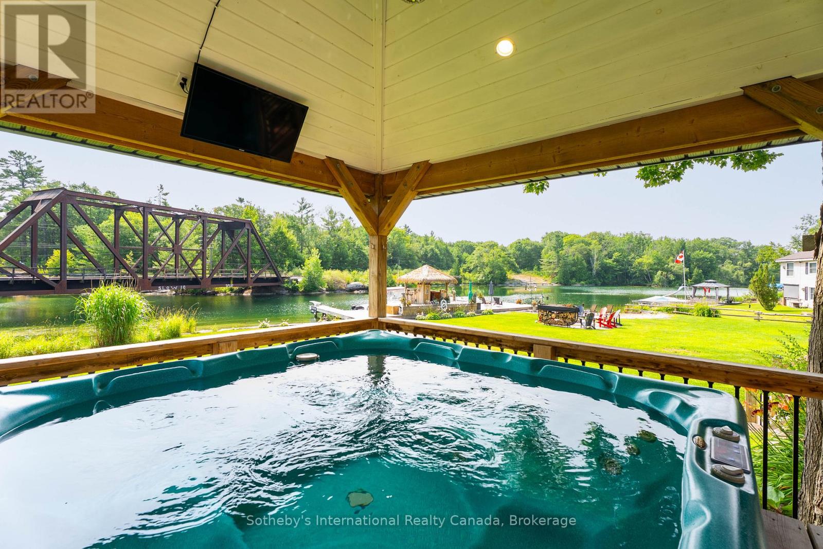 7583 Oak Point Road, Ramara, Ontario  L0K 2B0 - Photo 36 - S12836410