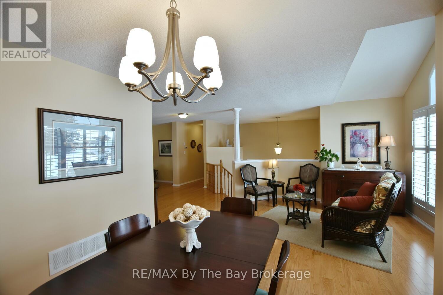 3 Foxwood Crescent, Wasaga Beach, Ontario  L9Z 1M7 - Photo 10 - S12836424