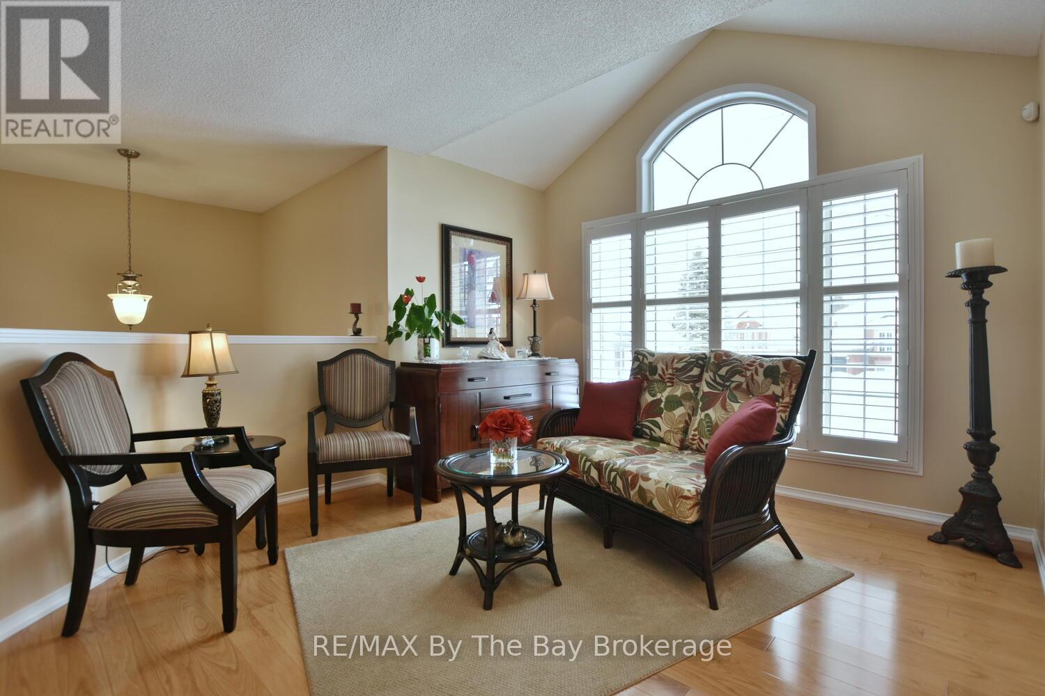 3 Foxwood Crescent, Wasaga Beach, Ontario  L9Z 1M7 - Photo 11 - S12836424