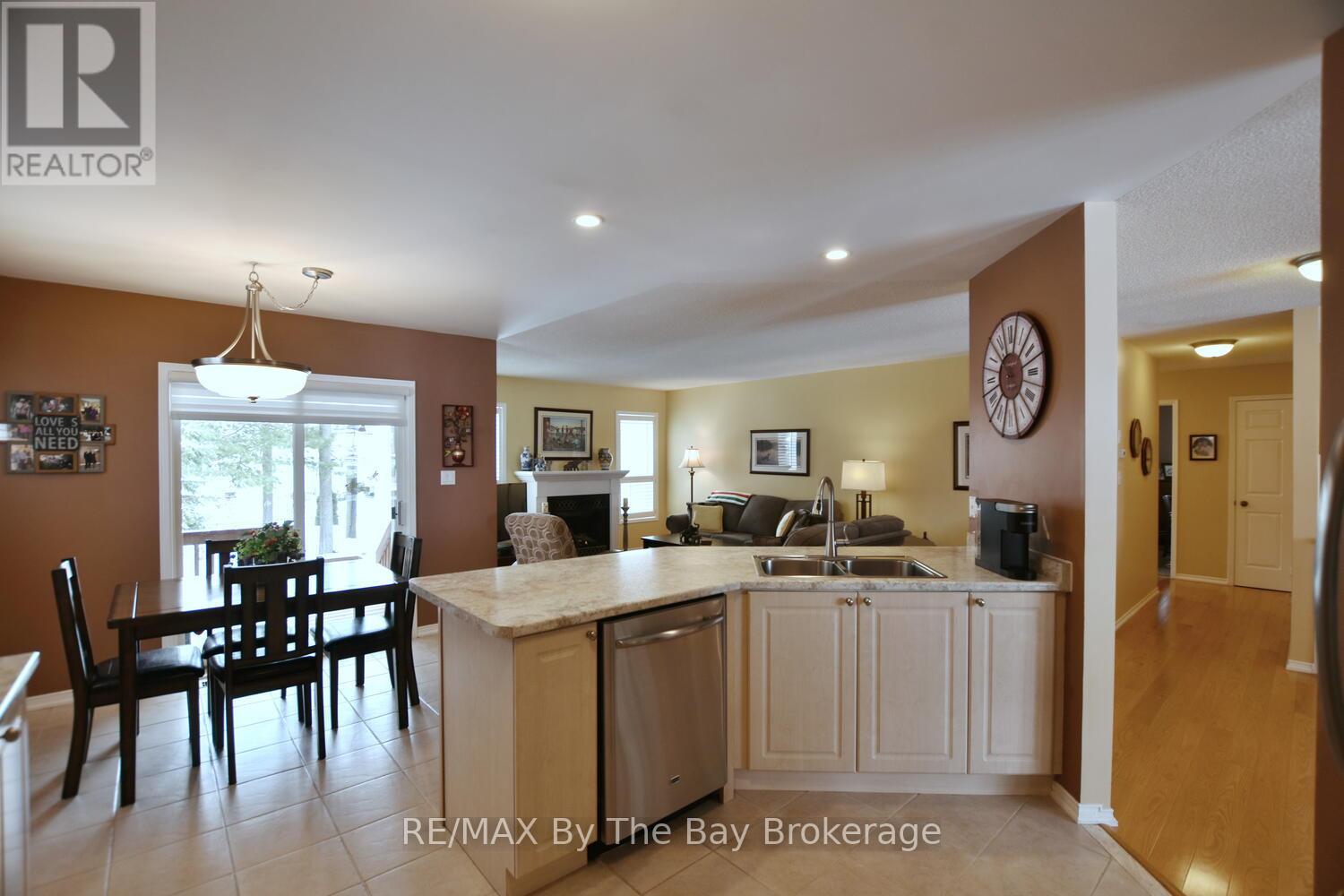 3 Foxwood Crescent, Wasaga Beach, Ontario  L9Z 1M7 - Photo 17 - S12836424