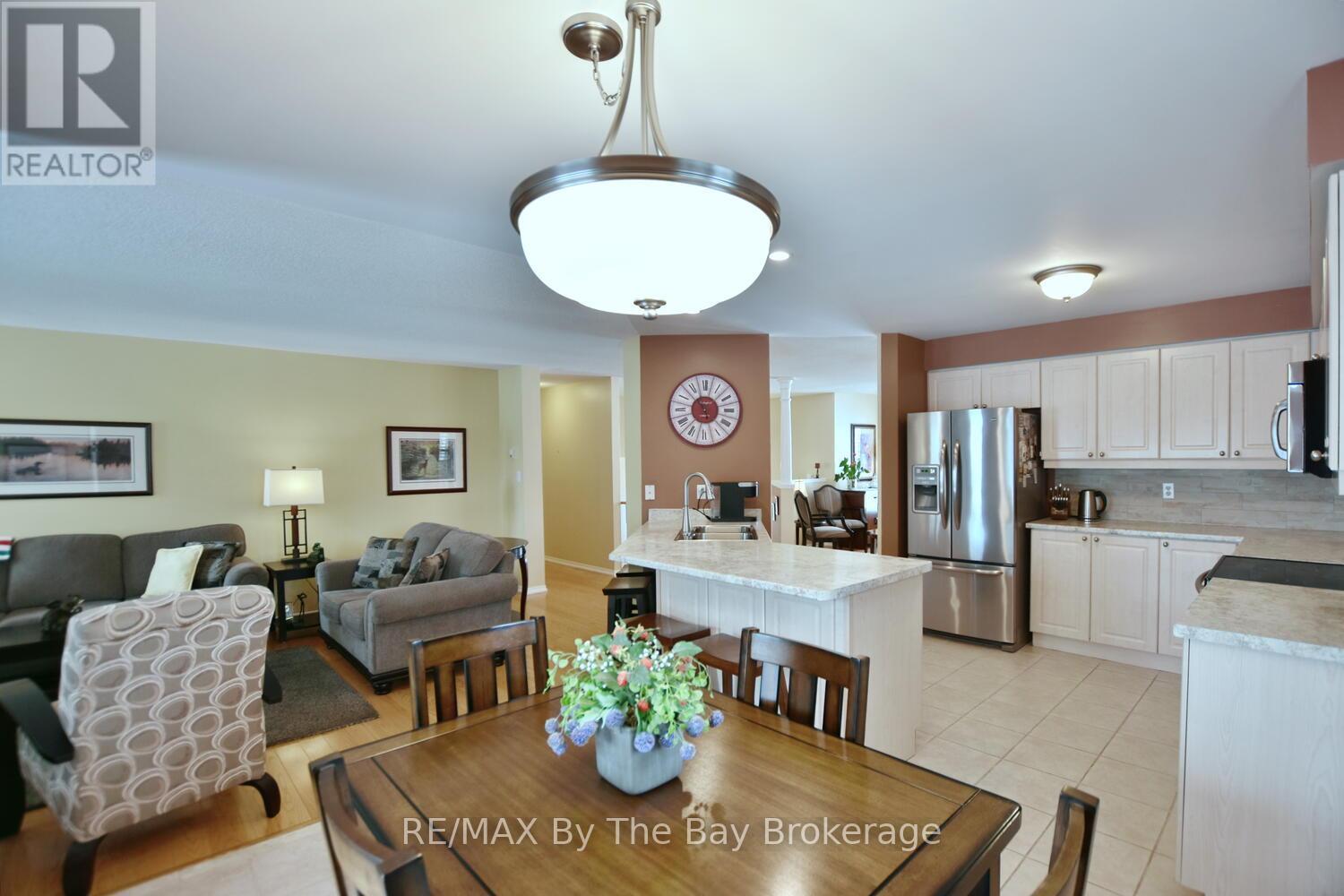 3 Foxwood Crescent, Wasaga Beach, Ontario  L9Z 1M7 - Photo 18 - S12836424