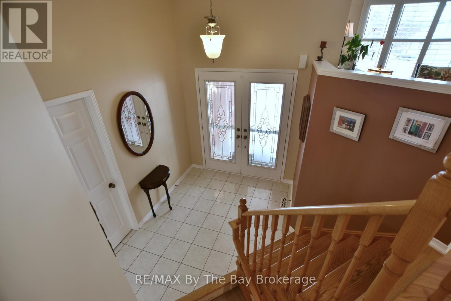 3 Foxwood Crescent, Wasaga Beach, Ontario  L9Z 1M7 - Photo 7 - S12836424