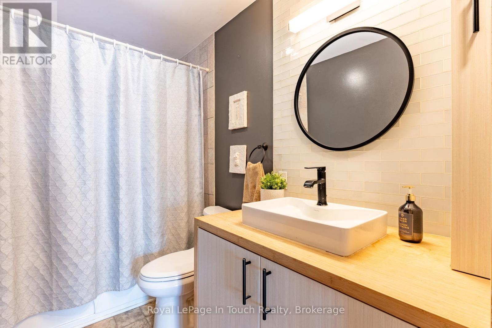 727 Victoria Street, Midland, Ontario  L4R 1B2 - Photo 15 - S12836432