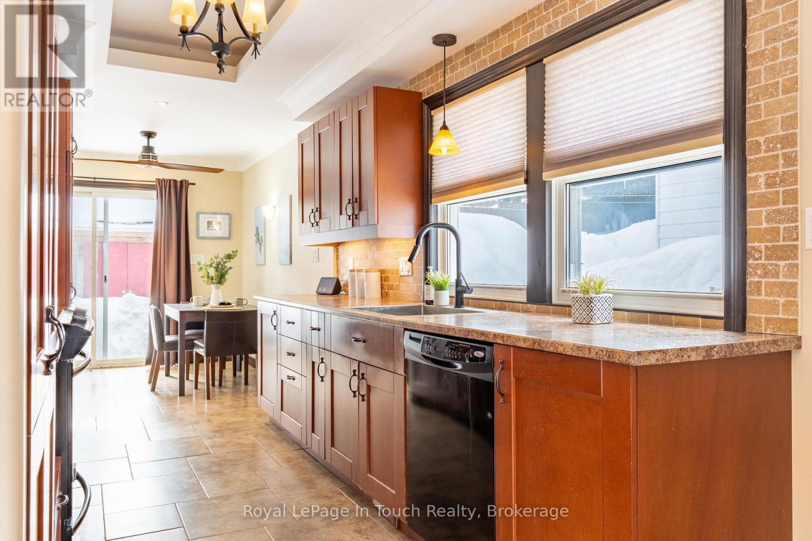 727 Victoria Street, Midland, Ontario  L4R 1B2 - Photo 17 - S12836432