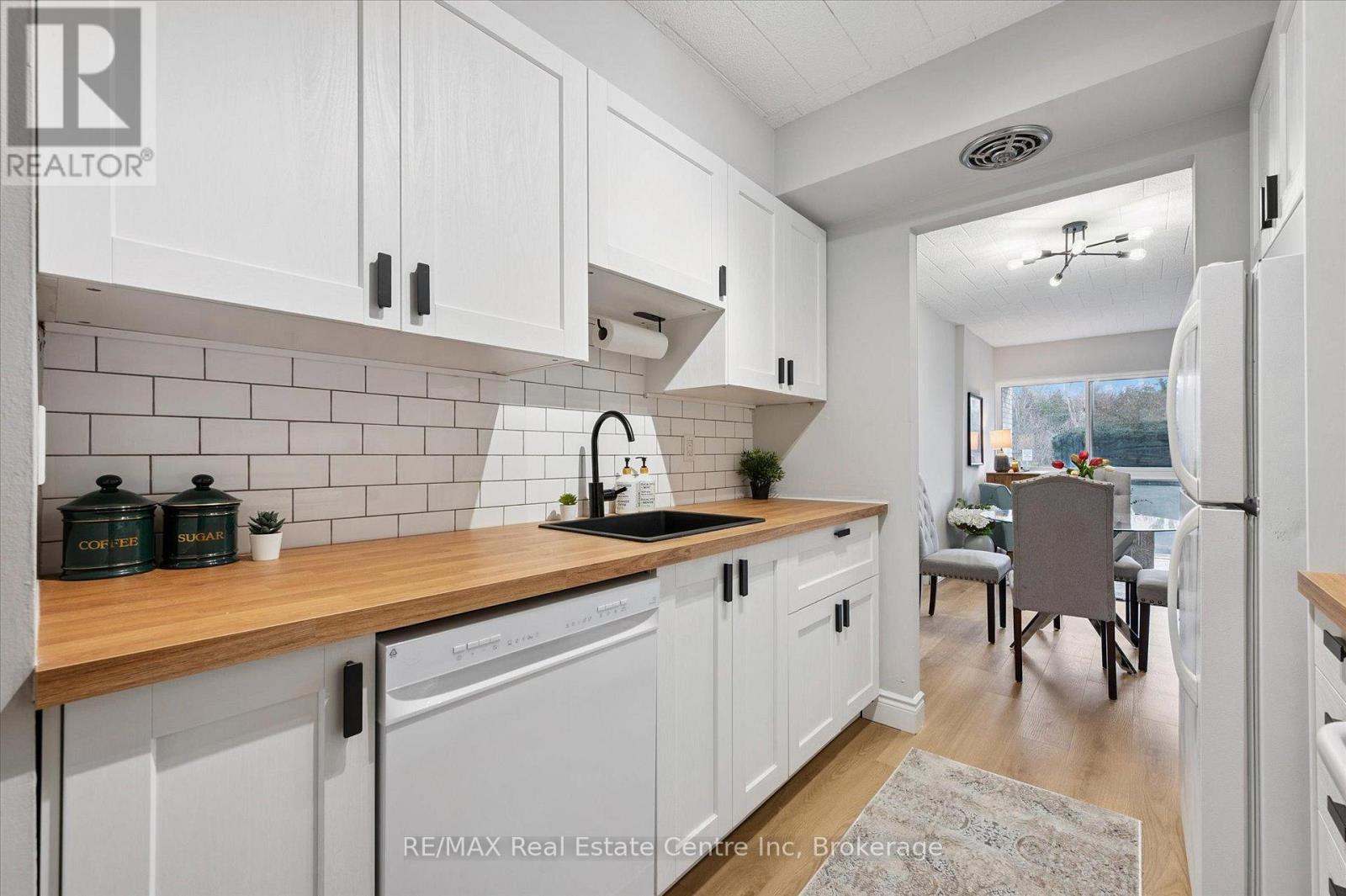 102 - 105 Conroy Crescent, Guelph, Ontario N1G 2V5 - Photo 8 - X12836342