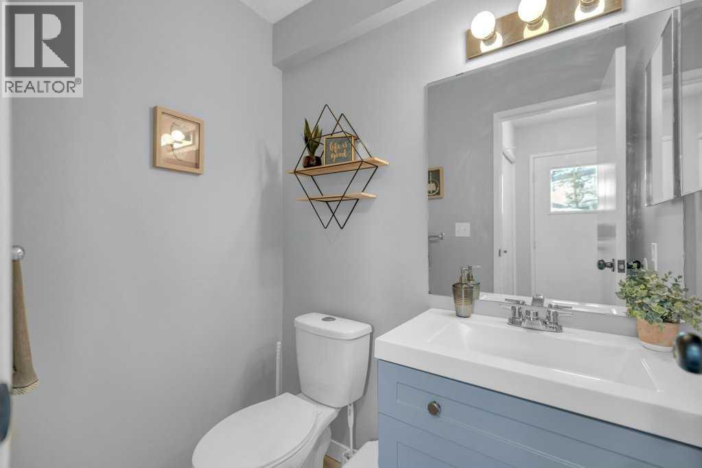 5 Erickson Drive, Red Deer, Alberta  T4R 2A3 - Photo 13 - A2288204