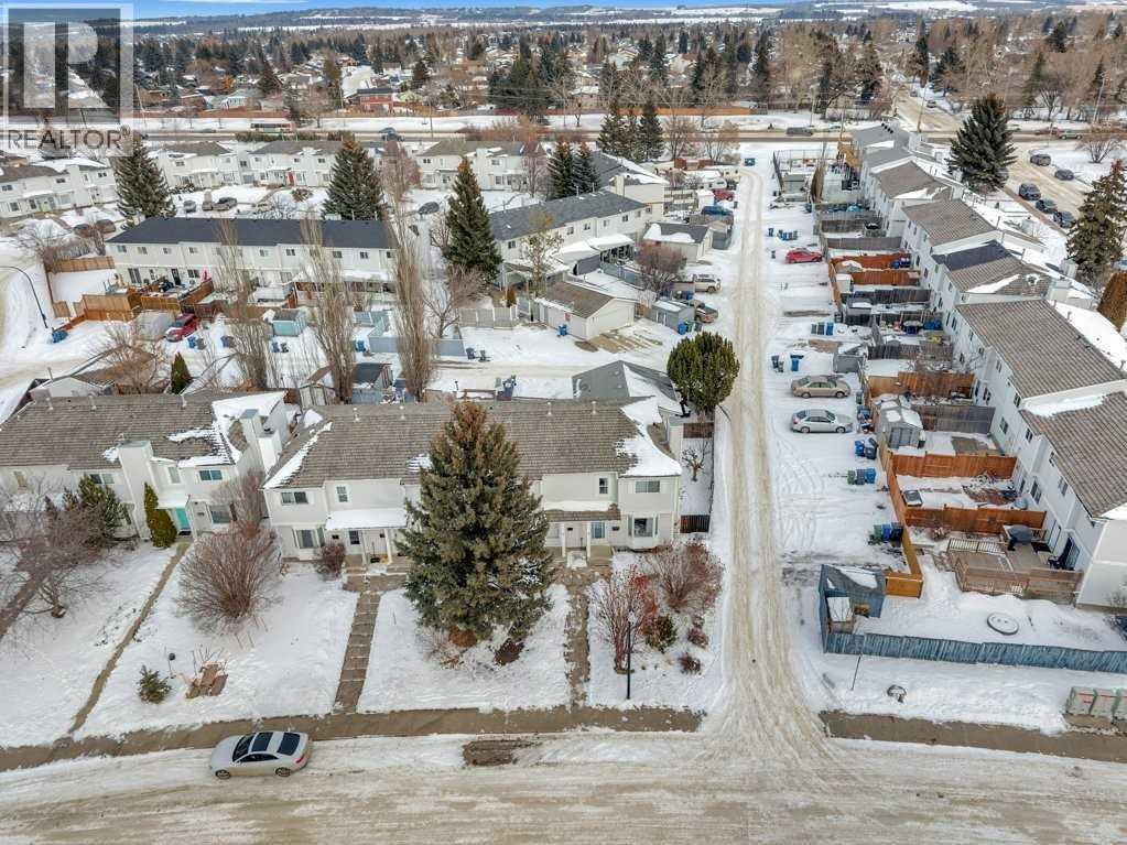 5 Erickson Drive, Red Deer, Alberta  T4R 2A3 - Photo 25 - A2288204