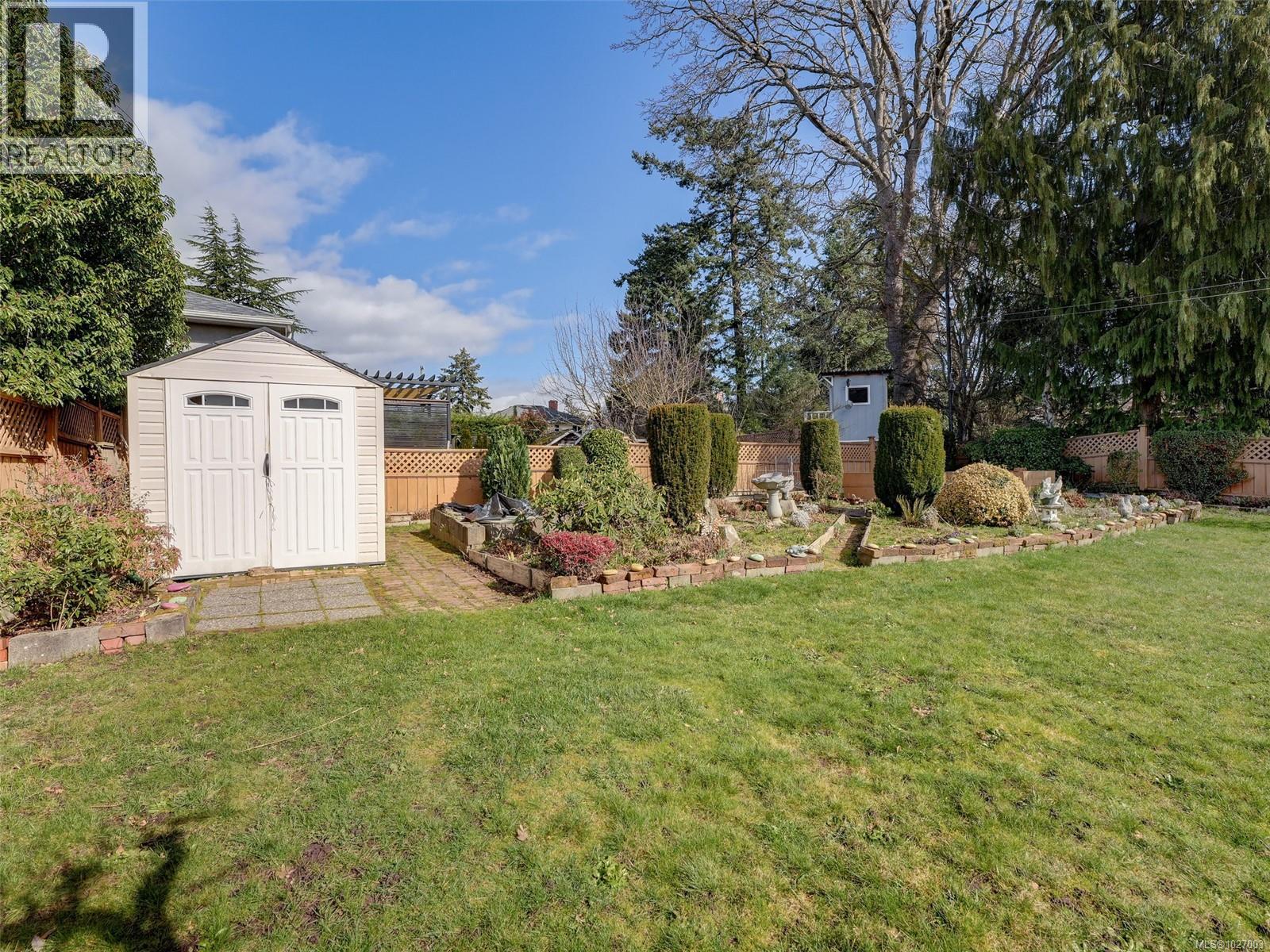 190 Homer Rd, Saanich, British Columbia  V8Z 1V6 - Photo 26 - 1027003