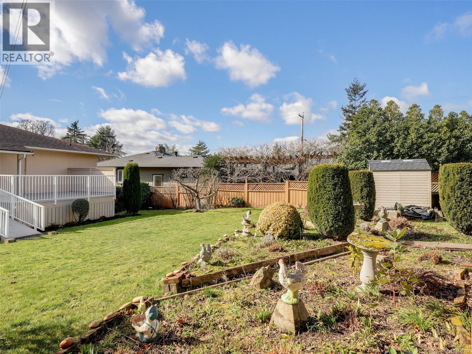 190 Homer Rd, Saanich, British Columbia  V8Z 1V6 - Photo 27 - 1027003