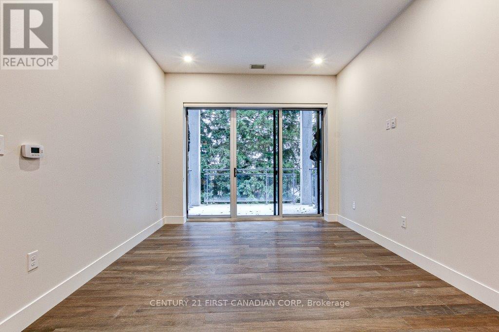 201 - 1696 Fiddlehead Place, London North, Ontario  N6G 2V7 - Photo 6 - X12836474