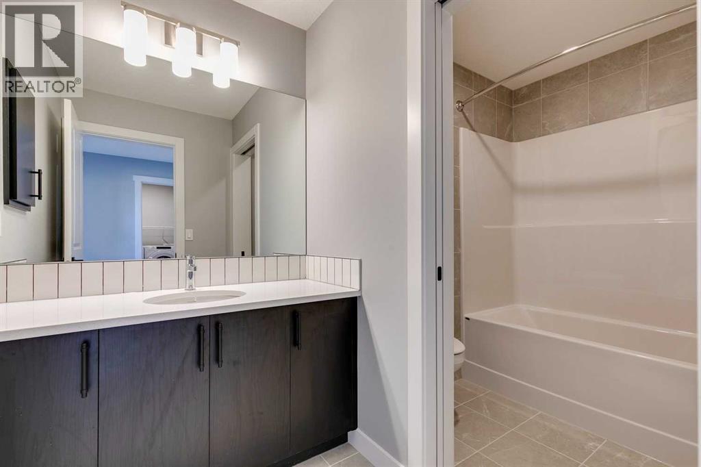 23 Creekstone Green Sw, Calgary, Alberta  T2X 6H6 - Photo 28 - A2284177