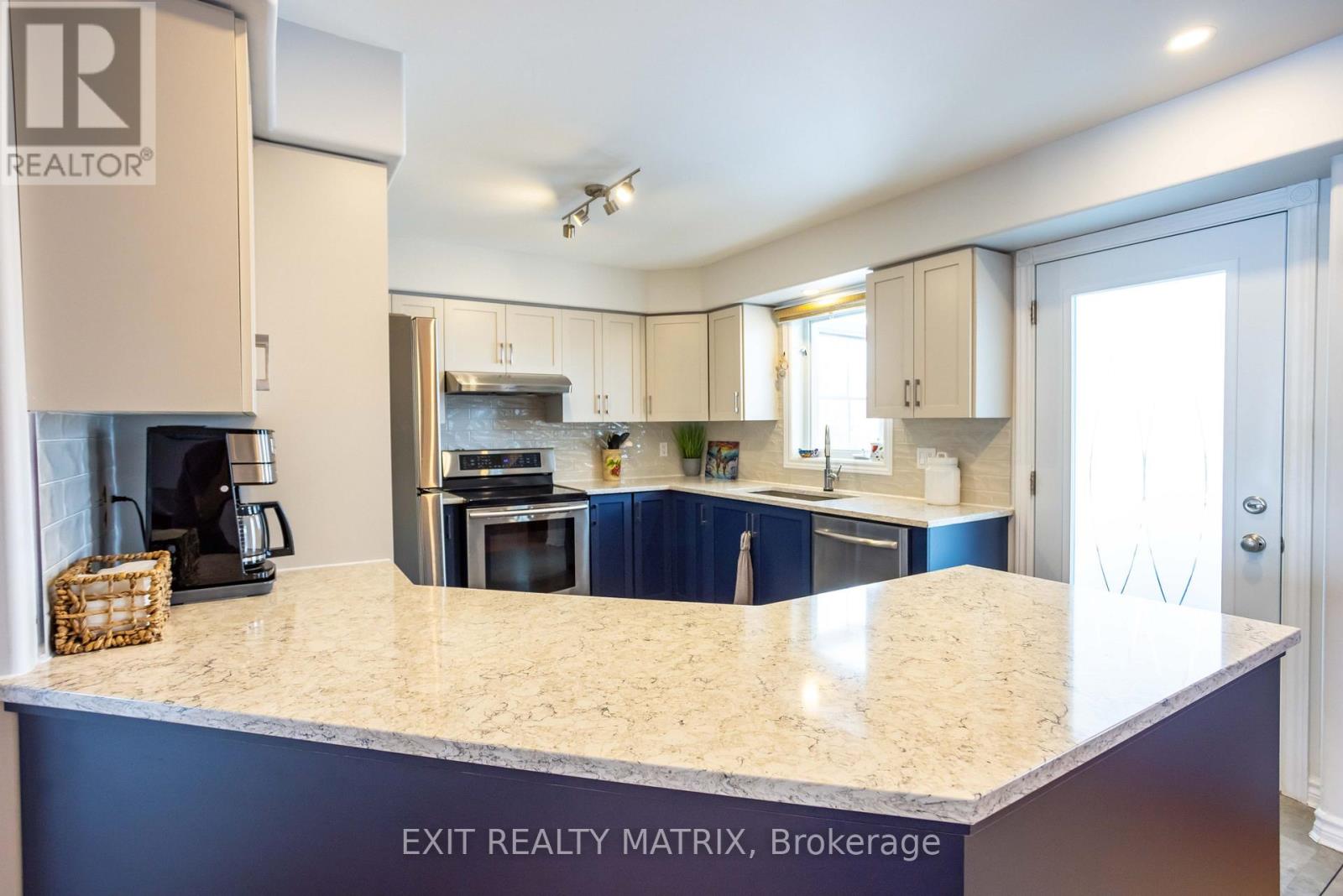 106 Lachaine Street, Russell, Ontario  K0A 3H0 - Photo 18 - X12836316