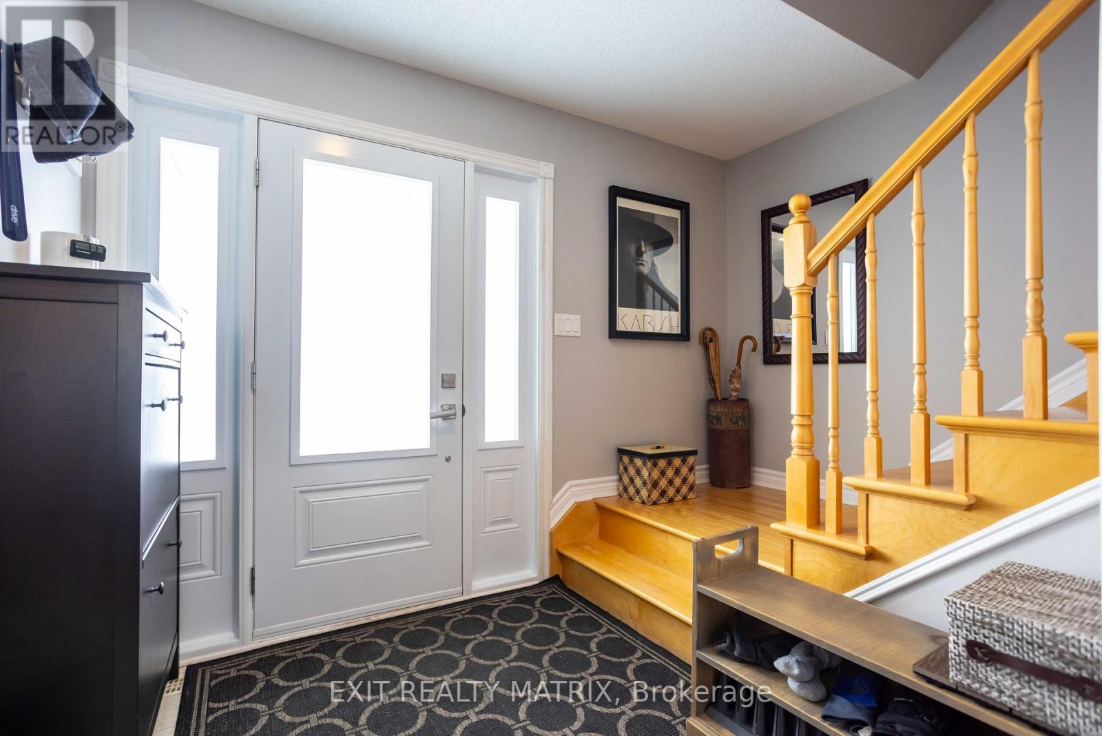 106 Lachaine Street, Russell, Ontario  K0A 3H0 - Photo 5 - X12836316