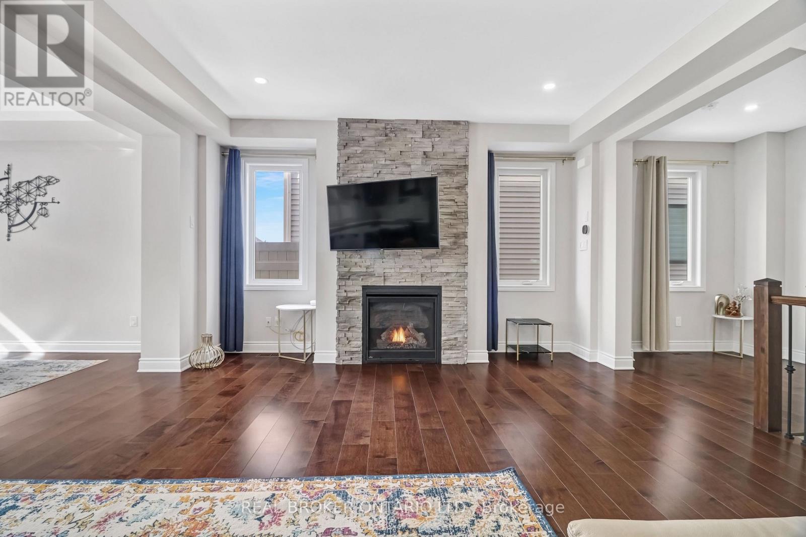 642 Continental Avenue, Ottawa, Ontario K2S 1B6 - Photo 14 - X12836356