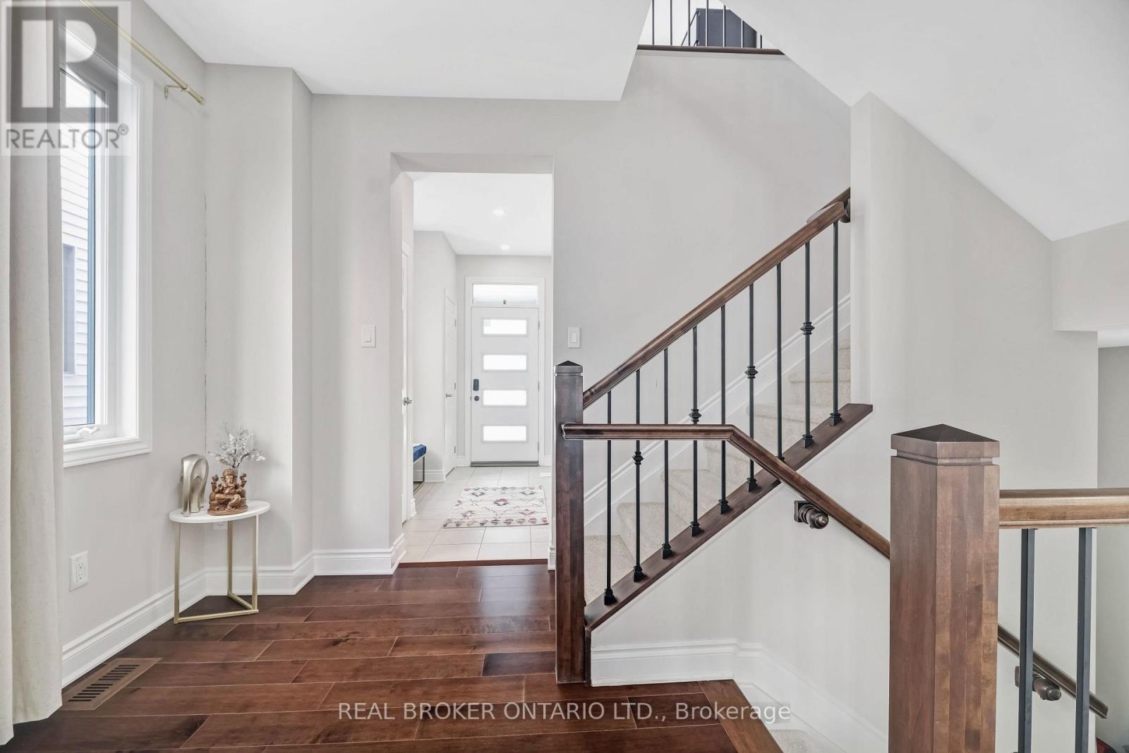 642 Continental Avenue, Ottawa, Ontario K2S 1B6 - Photo 7 - X12836356