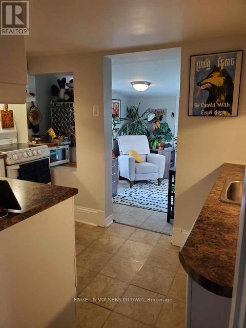 3 - 491 Mcleod Street, Ottawa, Ontario K1R 5P7 - Photo 3 - X12836516