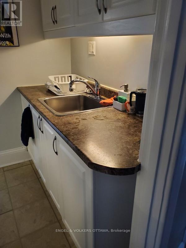 3 - 491 Mcleod Street, Ottawa, Ontario K1R 5P7 - Photo 7 - X12836516