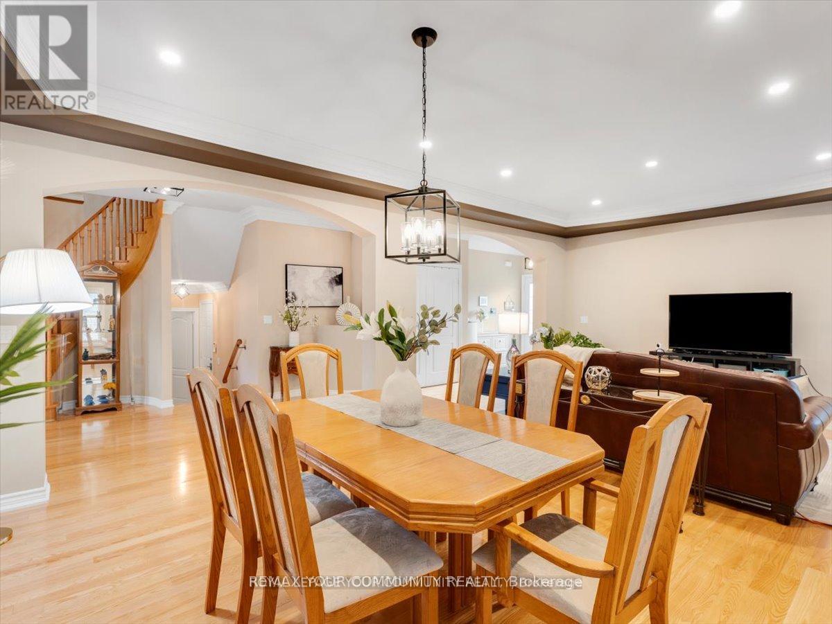 9 Heaney Court, Aurora, Ontario  L4G 0J7 - Photo 9 - N12708258