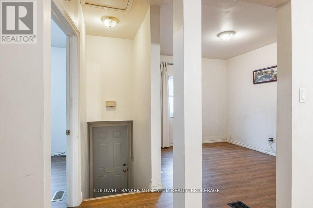 44 Rykert Street, St. Catharines (Western Hill), Ontario  L2S 1Z1 - Photo 4 - X12836372