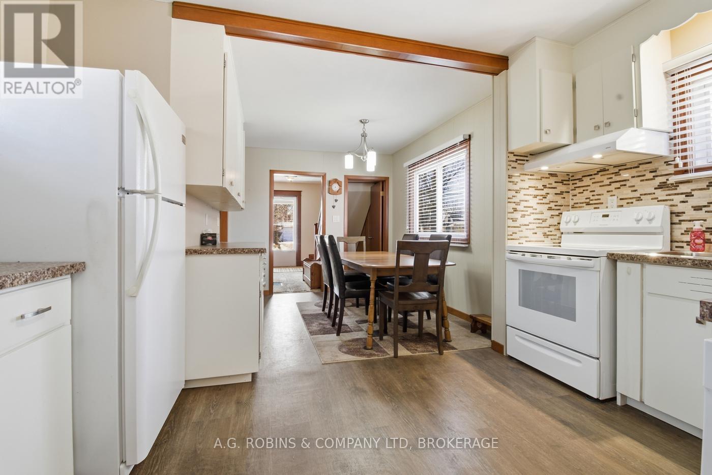 129 Adelaide Street, Port Colborne, Ontario  L3K 2W4 - Photo 12 - X12836414