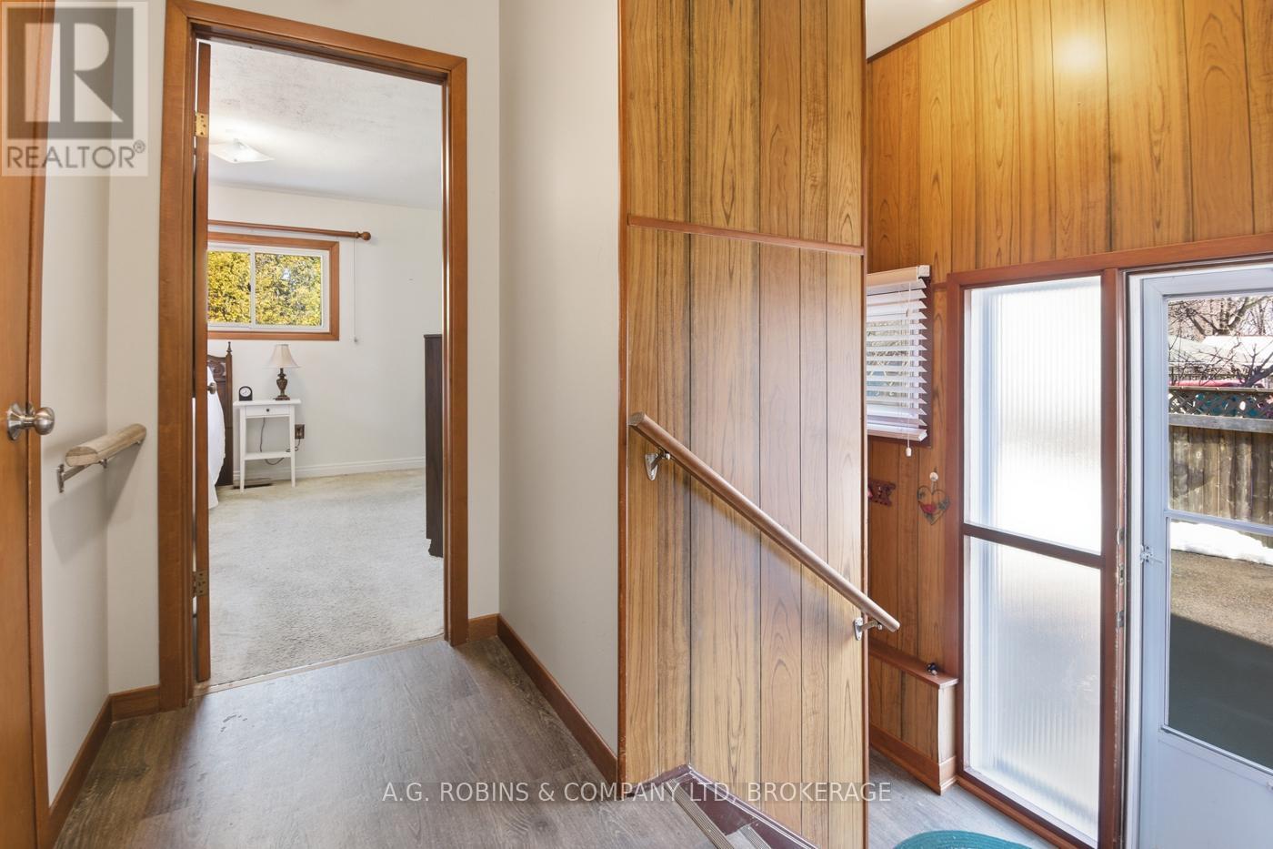 129 Adelaide Street, Port Colborne, Ontario  L3K 2W4 - Photo 14 - X12836414