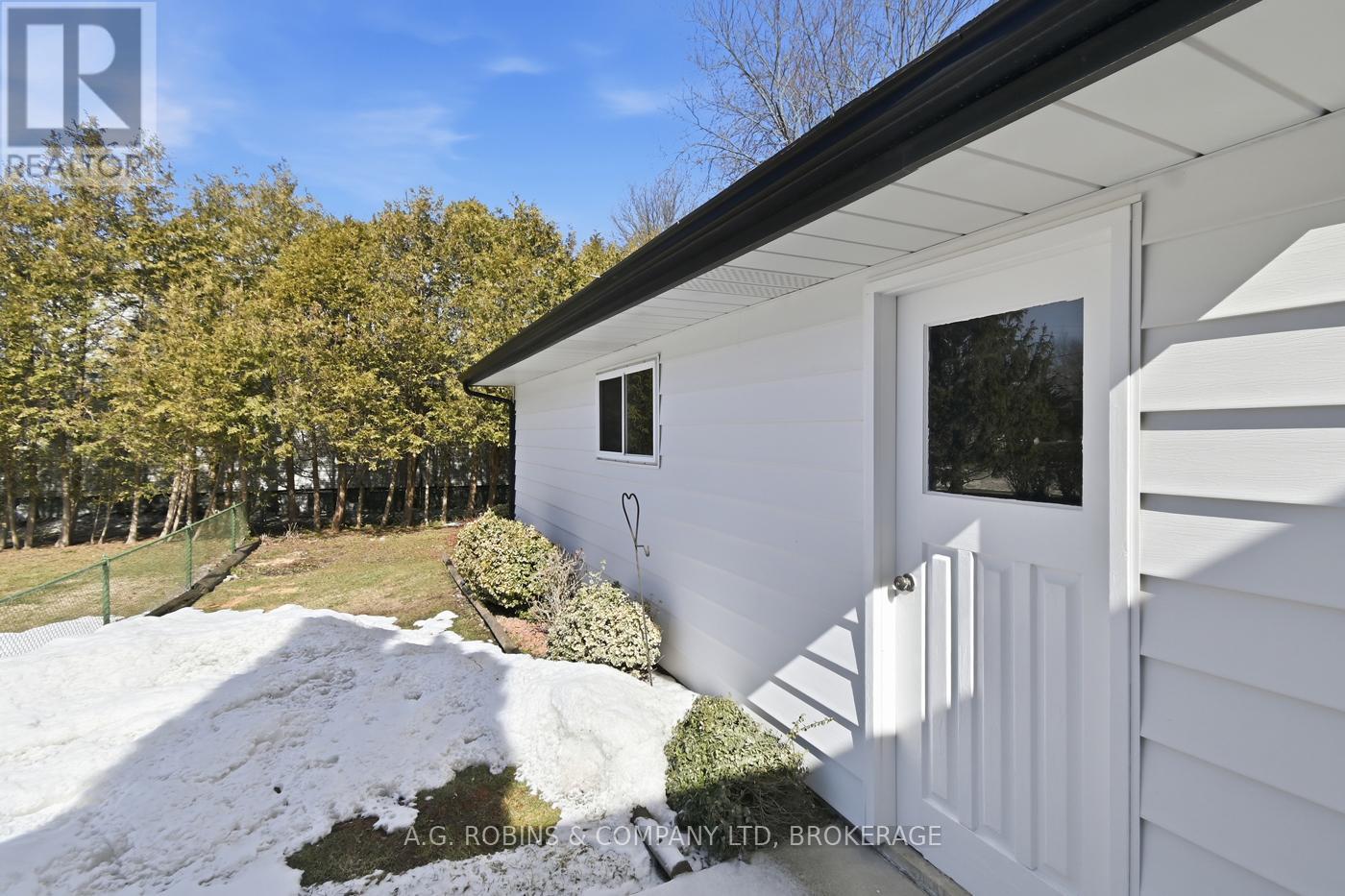 129 Adelaide Street, Port Colborne, Ontario  L3K 2W4 - Photo 37 - X12836414