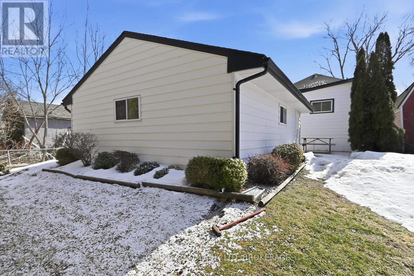 129 Adelaide Street, Port Colborne, Ontario  L3K 2W4 - Photo 38 - X12836414