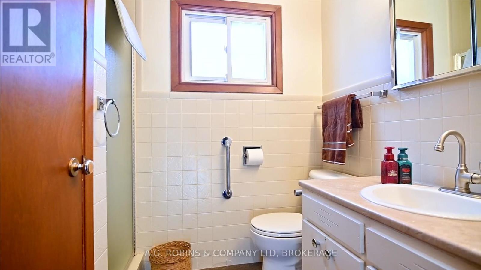 129 Adelaide Street, Port Colborne, Ontario  L3K 2W4 - Photo 39 - X12836414