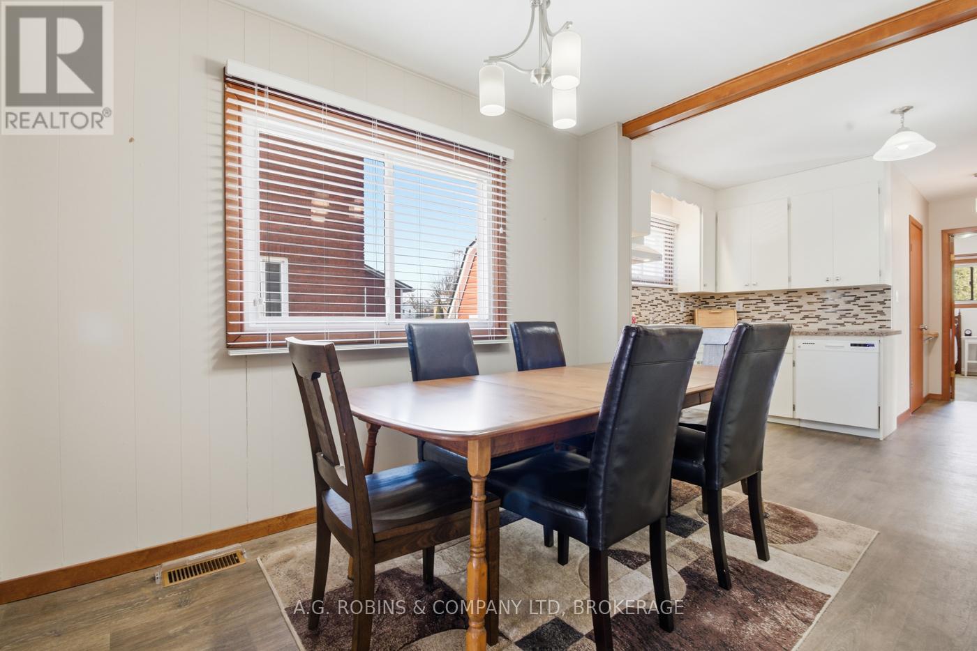 129 Adelaide Street, Port Colborne, Ontario  L3K 2W4 - Photo 8 - X12836414