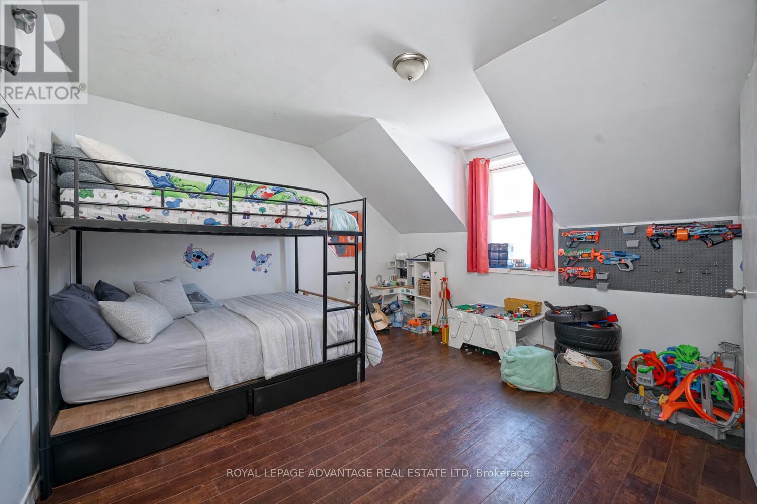 150-152 Gore Street E, Perth, Ontario K7H 1J7 - Photo 14 - X12836458