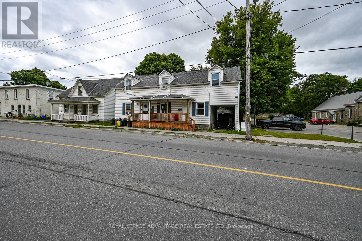 150-152 Gore Street E, Perth, Ontario K7H 1J7 - Photo 39 - X12836458