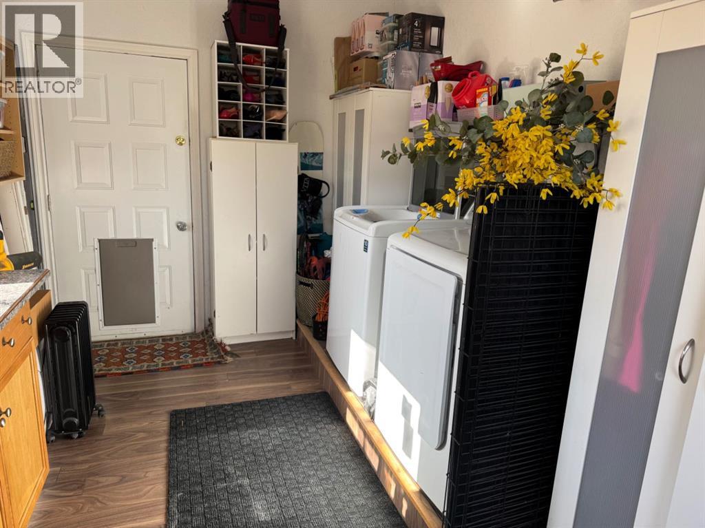 1204 7 Avenue S, Lethbridge, Alberta  T1J 1K7 - Photo 5 - A2289944