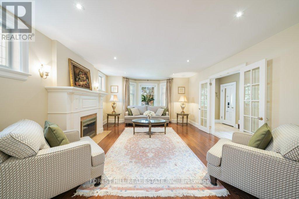 82 Brooke Avenue, Toronto, Ontario  M5M 2J9 - Photo 8 - C12836340