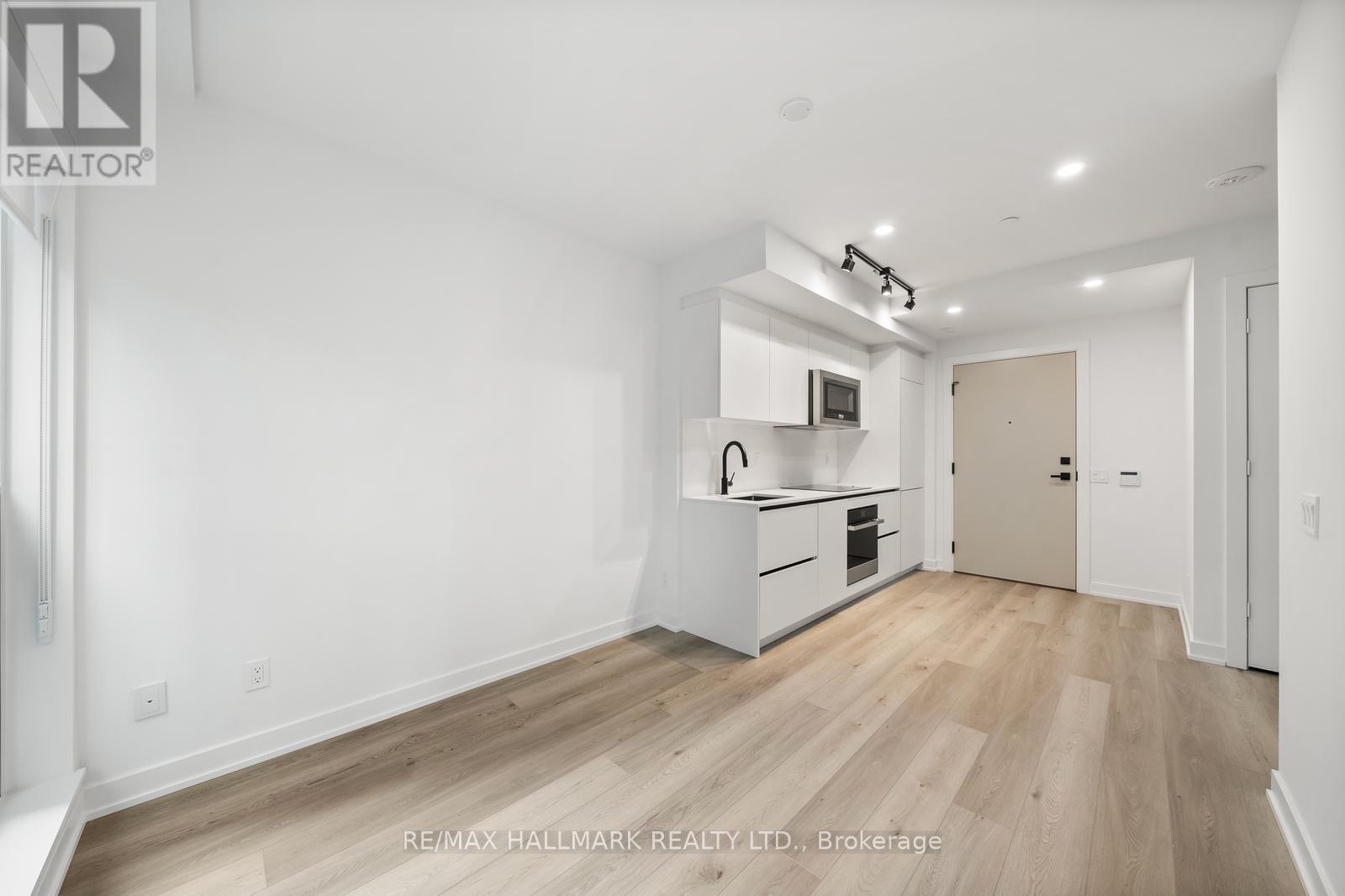 605 - 327 King Street W, Toronto, Ontario  M5V 0W7 - Photo 10 - C12836350