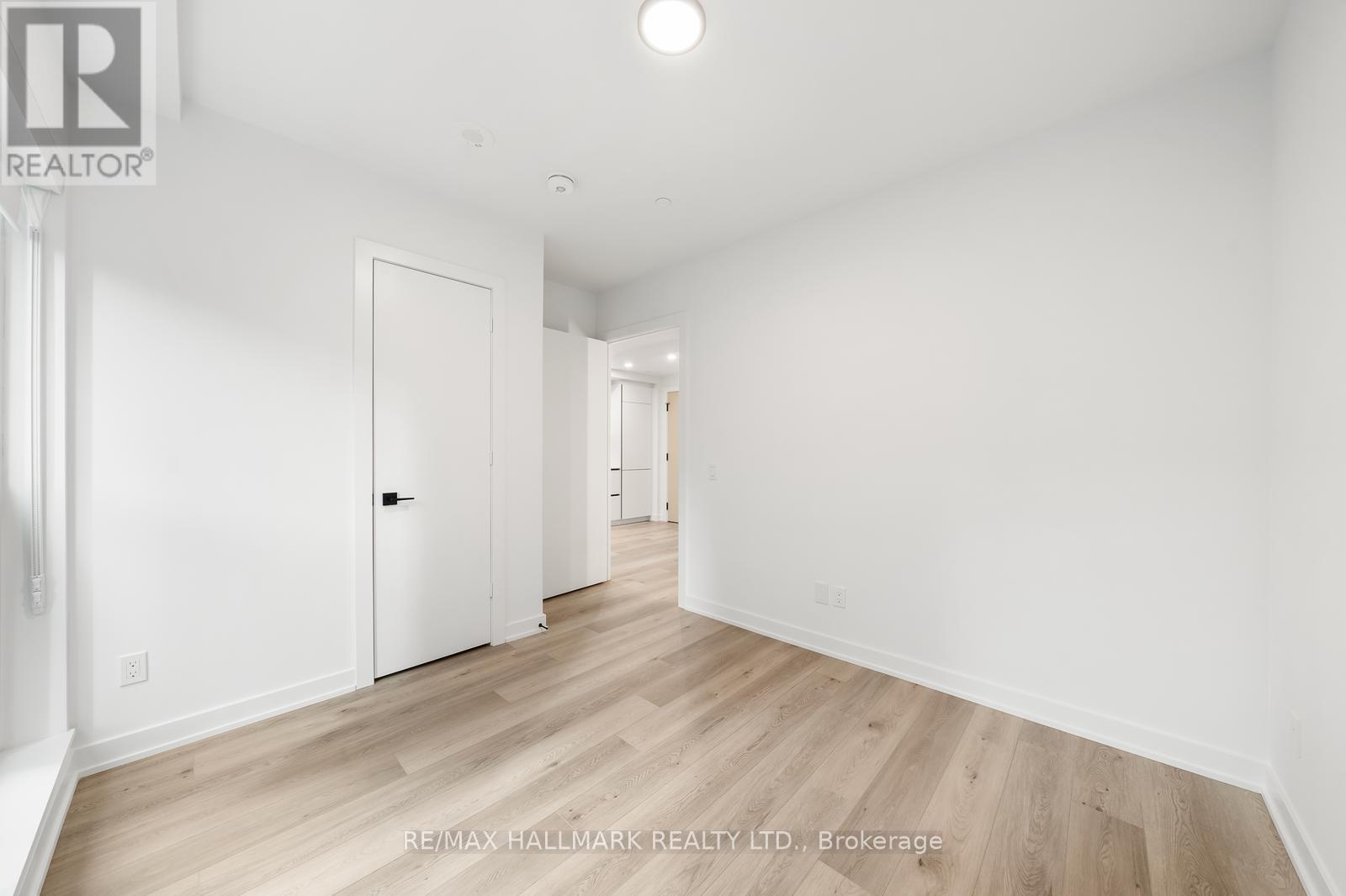 605 - 327 King Street W, Toronto, Ontario  M5V 0W7 - Photo 17 - C12836350